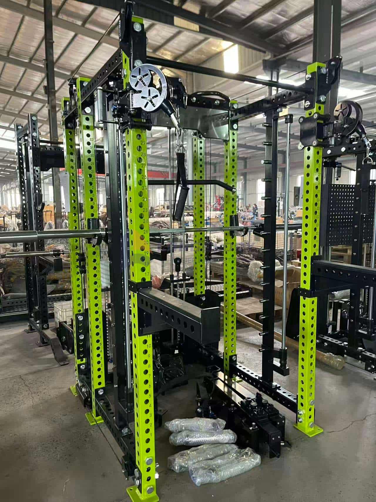 Мултифункционален тренажор Smith Squat Rack